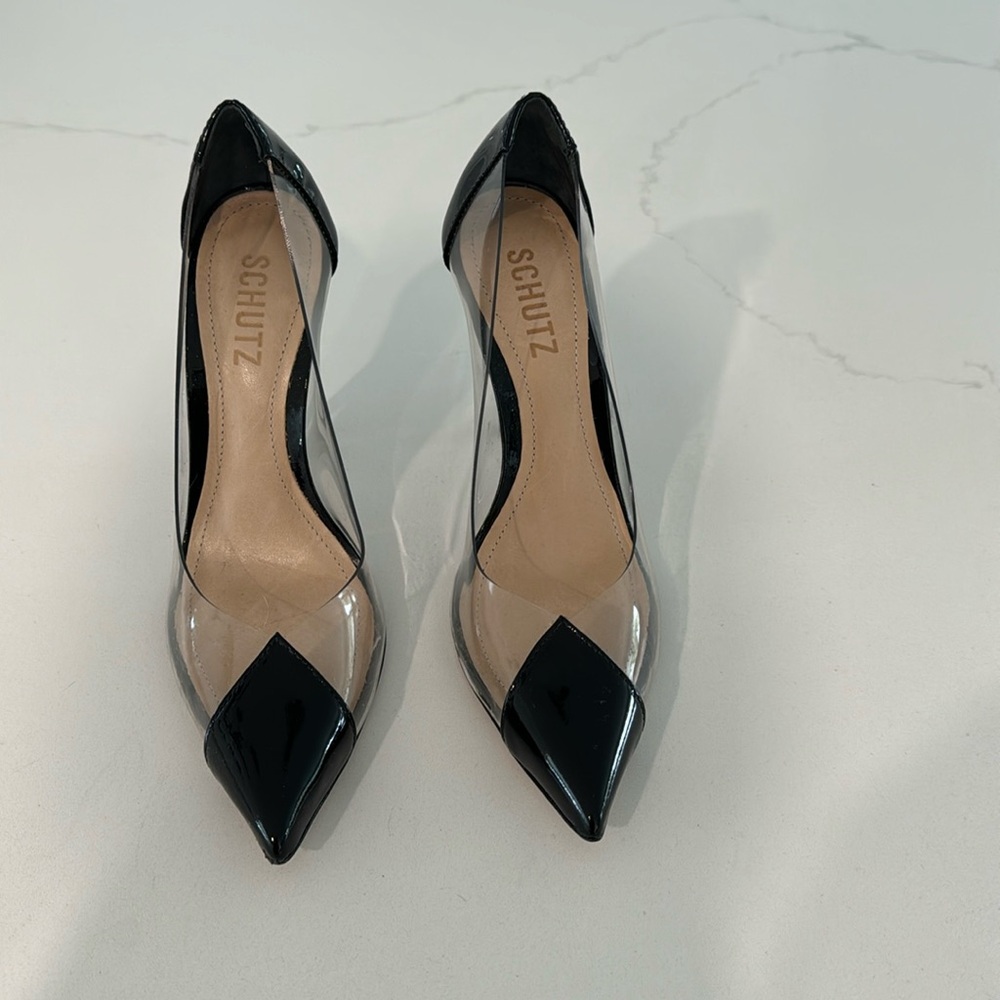Schutz clear and black heal- only worn 1 time.